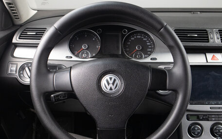 Volkswagen Passat B6, 2006 год, 699 000 рублей, 10 фотография