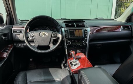Toyota Camry, 2013 год, 1 830 000 рублей, 10 фотография