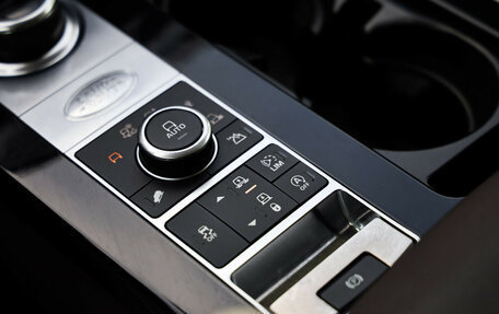 Land Rover Discovery IV, 2017 год, 3 599 000 рублей, 21 фотография