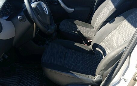 Renault Sandero I, 2013 год, 475 000 рублей, 6 фотография