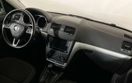 Skoda Yeti I рестайлинг, 2016 год, 1 697 000 рублей, 9 фотография