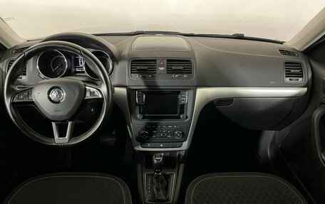 Skoda Yeti I рестайлинг, 2016 год, 1 697 000 рублей, 12 фотография