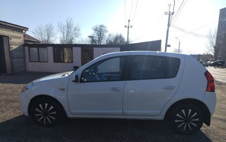 Renault Sandero I, 2012 год, 650 000 рублей, 2 фотография