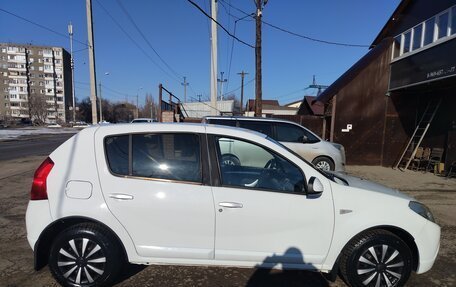 Renault Sandero I, 2012 год, 650 000 рублей, 3 фотография