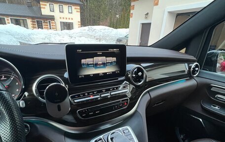 Mercedes-Benz V-Класс, 2018 год, 6 100 000 рублей, 20 фотография