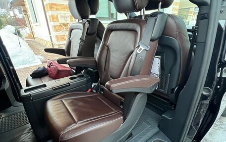 Mercedes-Benz V-Класс, 2018 год, 6 100 000 рублей, 15 фотография