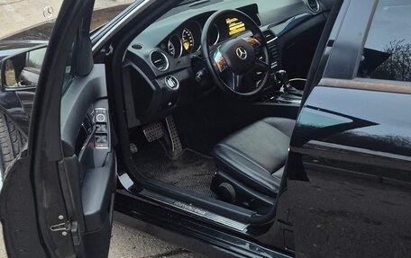 Mercedes-Benz C-Класс, 2011 год, 12 фотография