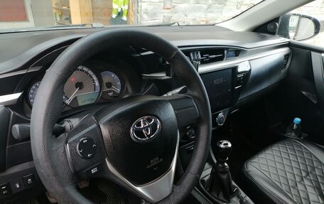Toyota Corolla, 2013 год, 1 200 000 рублей, 13 фотография