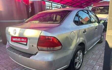 Volkswagen Polo VI (EU Market), 2011 год, 275 000 рублей, 3 фотография