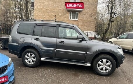 Mitsubishi Pajero IV, 2015 год, 3 200 000 рублей, 2 фотография