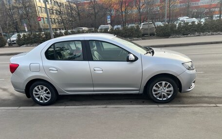 Renault Logan II, 2015 год, 700 000 рублей, 7 фотография