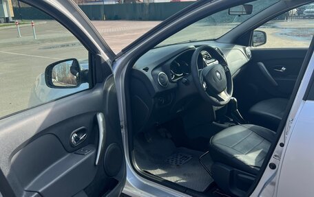 Renault Logan II, 2015 год, 700 000 рублей, 8 фотография