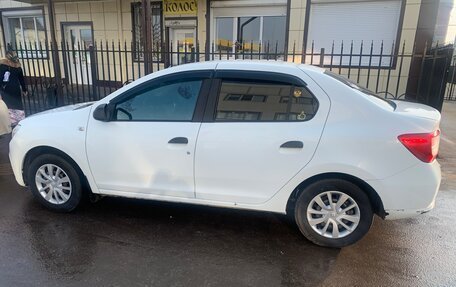 Renault Logan II, 2019 год, 580 000 рублей, 4 фотография