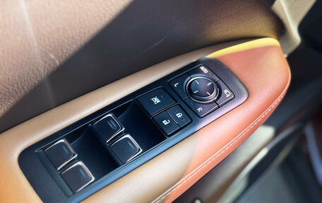 Lexus RX IV рестайлинг, 2017 год, 4 200 000 рублей, 11 фотография