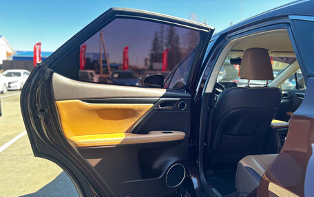 Lexus RX IV рестайлинг, 2017 год, 4 200 000 рублей, 27 фотография