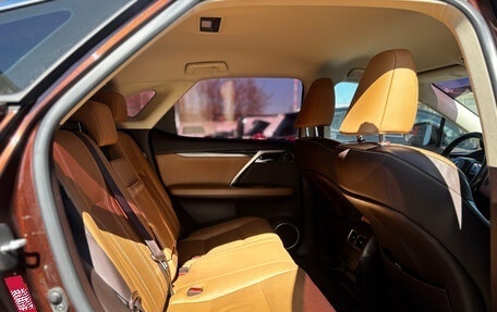 Lexus RX IV рестайлинг, 2017 год, 4 200 000 рублей, 33 фотография