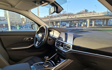 BMW 3 серия, 2021 год, 3 750 000 рублей, 15 фотография