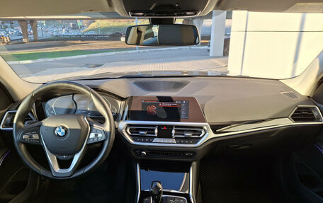 BMW 3 серия, 2021 год, 3 750 000 рублей, 18 фотография