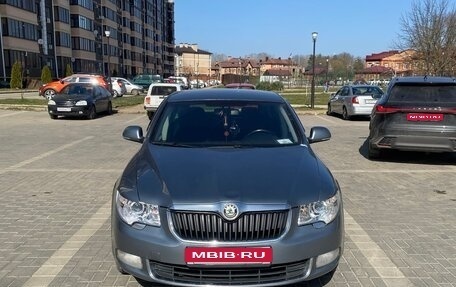 Skoda Superb III рестайлинг, 2011 год, 900 000 рублей, 1 фотография