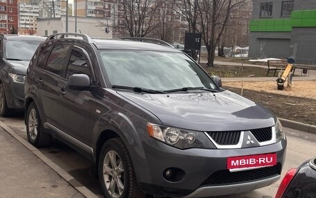 Mitsubishi Outlander III рестайлинг 3, 2007 год, 950 000 рублей, 1 фотография