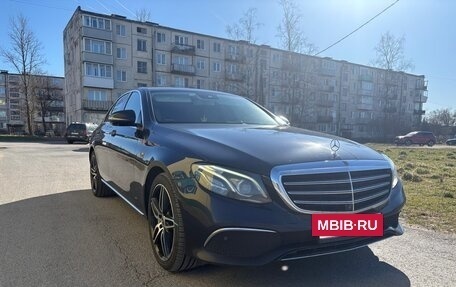 Mercedes-Benz E-Класс, 2017 год, 3 500 000 рублей, 2 фотография