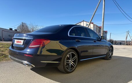 Mercedes-Benz E-Класс, 2017 год, 3 500 000 рублей, 10 фотография