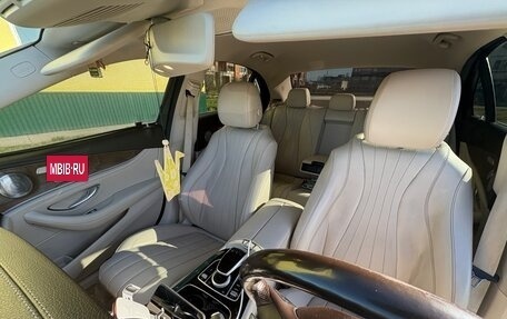 Mercedes-Benz E-Класс, 2017 год, 3 500 000 рублей, 17 фотография