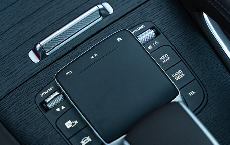 Mercedes-Benz GLE, 2024 год, 12 800 000 рублей, 16 фотография