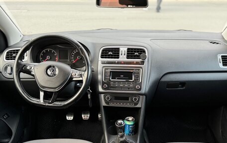 Volkswagen Polo VI (EU Market), 2016 год, 1 080 000 рублей, 9 фотография