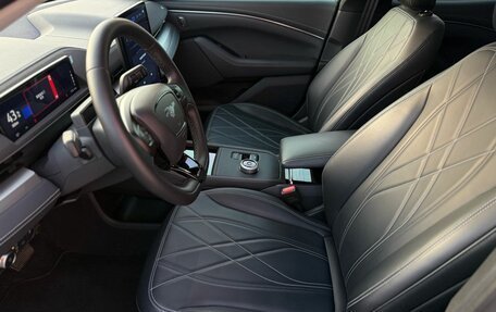 Ford Mustang Mach-E I, 2022 год, 4 990 000 рублей, 14 фотография