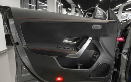 Mercedes-Benz CLA, 2021 год, 2 990 000 рублей, 13 фотография