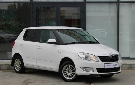 Skoda Fabia II, 2013 год, 745 000 рублей, 2 фотография