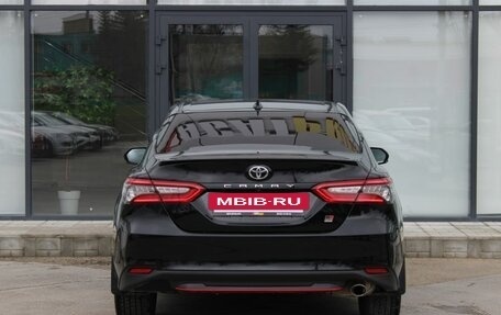 Toyota Camry, 2021 год, 4 150 000 рублей, 7 фотография