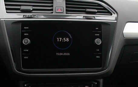 Volkswagen Tiguan II, 2019 год, 2 445 000 рублей, 15 фотография