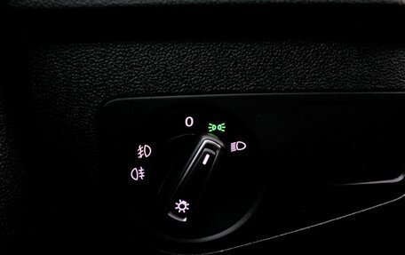 Volkswagen Tiguan II, 2019 год, 2 445 000 рублей, 20 фотография