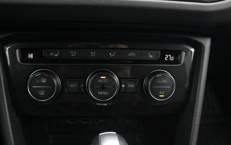 Volkswagen Tiguan II, 2019 год, 2 445 000 рублей, 17 фотография