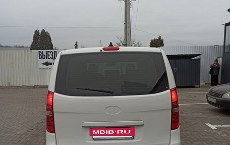 Hyundai H-1 II рестайлинг, 2019 год, 2 690 000 рублей, 2 фотография