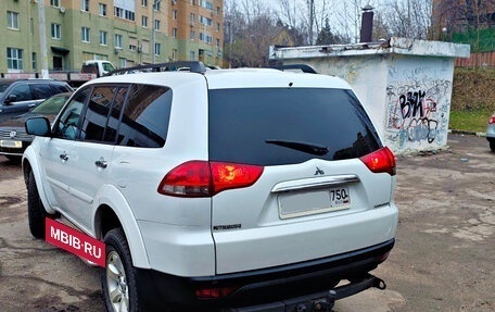 Mitsubishi Pajero Sport II рестайлинг, 2014 год, 2 180 000 рублей, 4 фотография