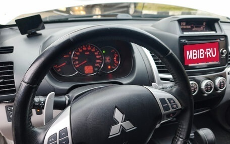 Mitsubishi Pajero Sport II рестайлинг, 2014 год, 2 180 000 рублей, 11 фотография