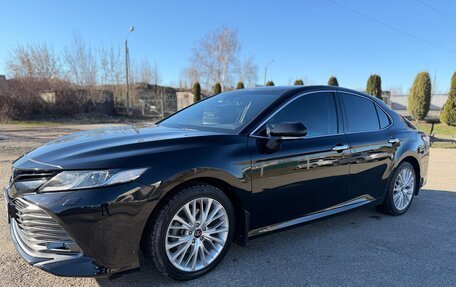 Toyota Camry, 2019 год, 2 860 000 рублей, 4 фотография