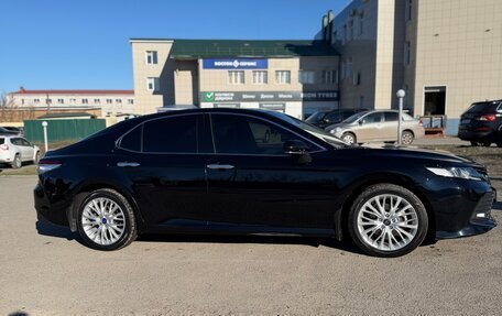 Toyota Camry, 2019 год, 2 860 000 рублей, 9 фотография