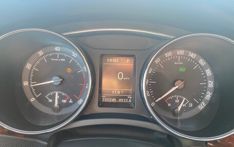 Skoda Superb III рестайлинг, 2011 год, 900 000 рублей, 16 фотография