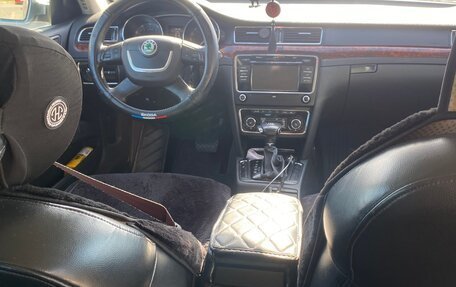 Skoda Superb III рестайлинг, 2011 год, 900 000 рублей, 14 фотография