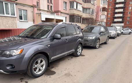 Mitsubishi Outlander III рестайлинг 3, 2007 год, 950 000 рублей, 2 фотография