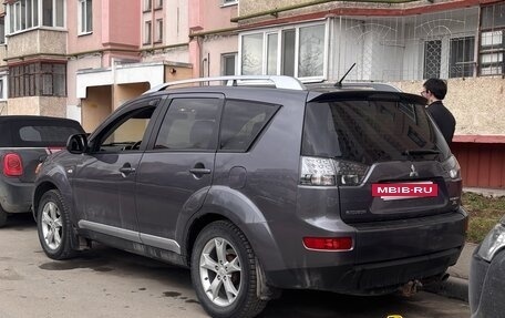 Mitsubishi Outlander III рестайлинг 3, 2007 год, 950 000 рублей, 4 фотография