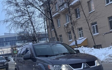 Mitsubishi Outlander III рестайлинг 3, 2007 год, 950 000 рублей, 10 фотография