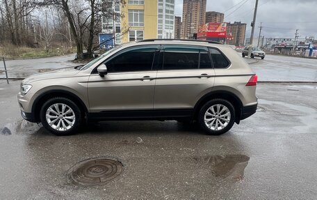 Volkswagen Tiguan II, 2020 год, 2 450 000 рублей, 5 фотография