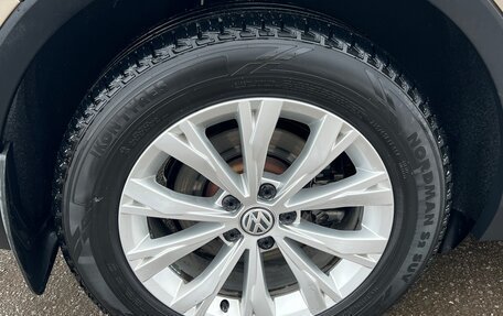 Volkswagen Tiguan II, 2020 год, 2 450 000 рублей, 6 фотография