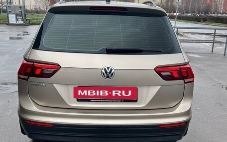 Volkswagen Tiguan II, 2020 год, 2 450 000 рублей, 2 фотография