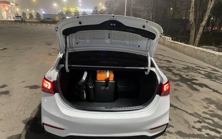 Hyundai Solaris II рестайлинг, 2018 год, 930 000 рублей, 2 фотография